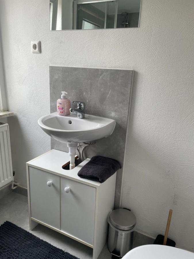 Ferienwohnung Monteurwohnung Kassel Zentral Ll Екстериор снимка