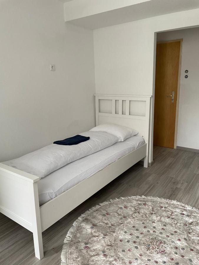 Ferienwohnung Monteurwohnung Kassel Zentral Ll Екстериор снимка